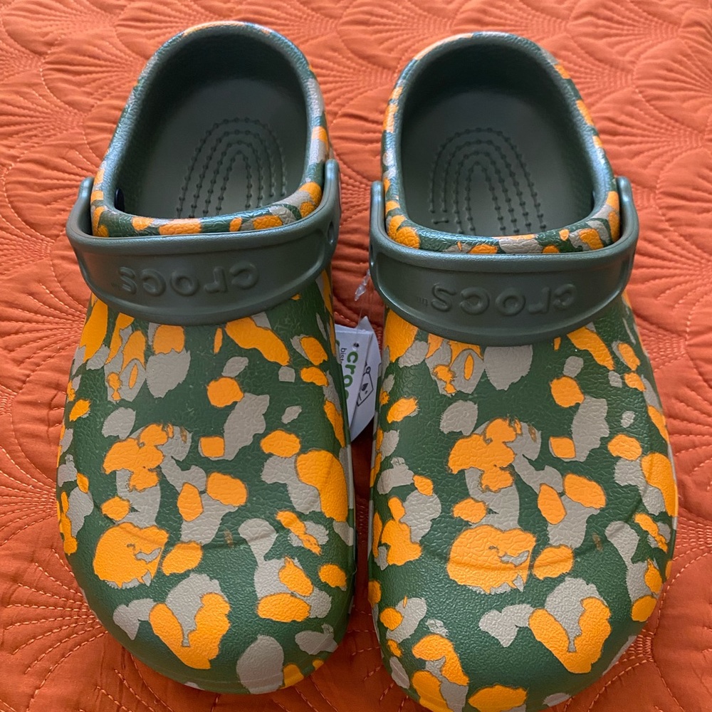 CROCS AT WORK™ BRAND NEW
